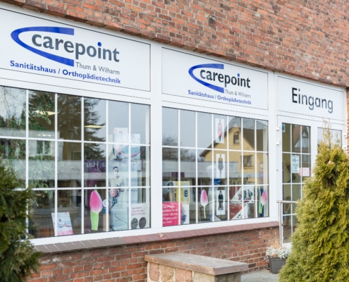 Schaufenster von Carepoint in Maschen